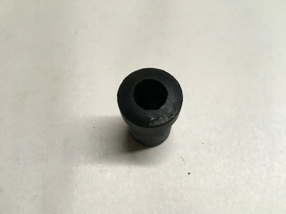 Новая втулка листовых пружин TRW HB987 кол-во 1 шт. - Изображение 3 из 4