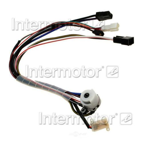 Ignition Switch for Mazda B2000 B2200 B2600 CS826 - Ships Fast! - Picture 1 of 1