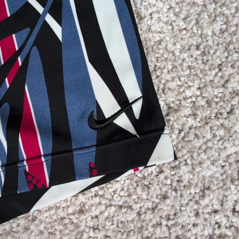 Nike Natación Para Mujer L Grande Estampado Floral Traje de Baño Board Shorts Bolsillo Lateral con Cremallera Foto 3 de 4