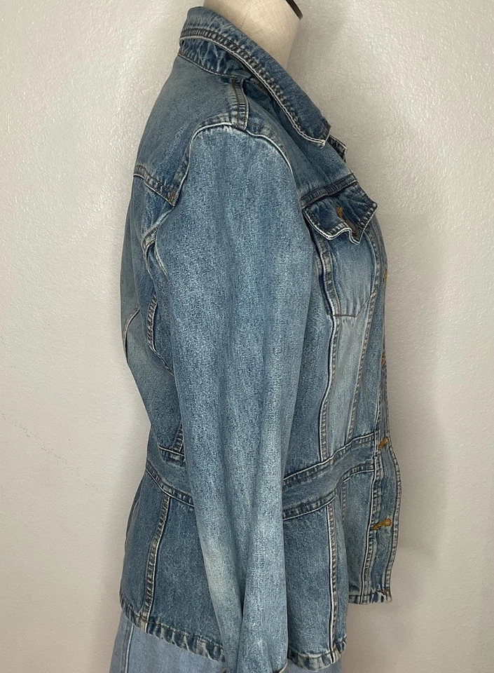 Blazer jeans periscope azul caminhoneiro jaqueta jeans feminina tamanho M clássica - Imagem 4 de 4