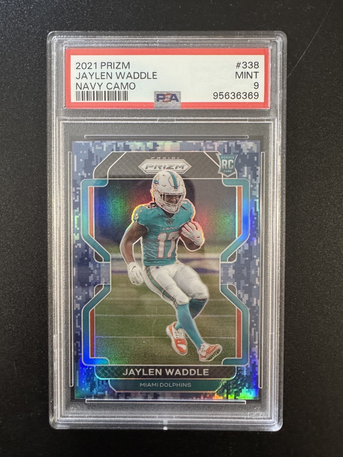 2021 Panini Prizm Jaylen Waddle Navy Camo Prizm Rookie /25 PSA 9