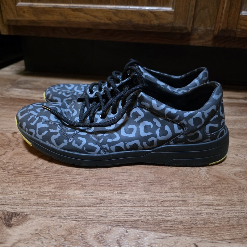 Men's Gucci Limited Edition America Grey Lepard Print Sneakers - US 11 G (AS IS)
