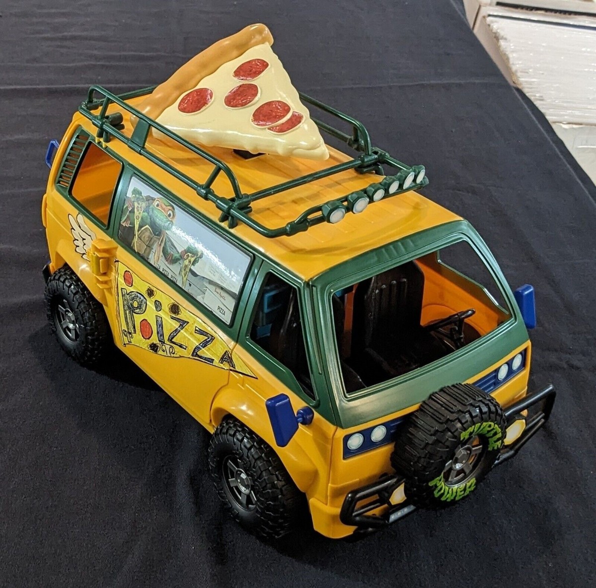 Playmates Teenage Mutant Ninja Turtles Mutant Mayhem Pizza Fire