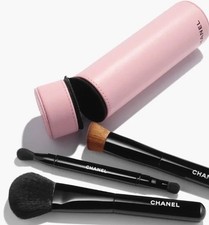 CHANEL Les Pinceaux de Chanel 111 Ballerina Limited Edition Brush Set Black Pink