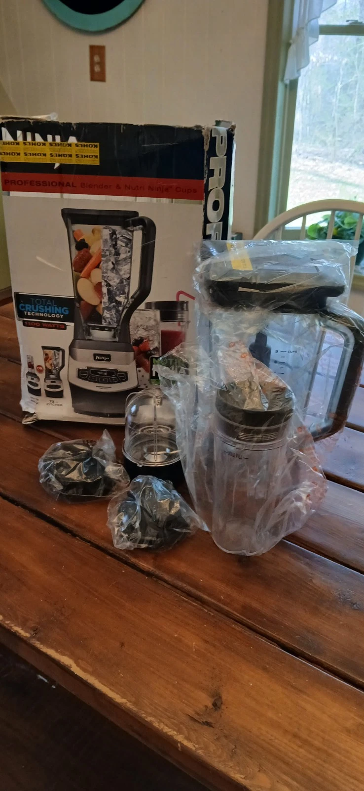 Nutri Ninja Professional 1100W Blender PARTS BONUS Nutri Ninja 16oz Cup w/ Lids
Opens in a new windo