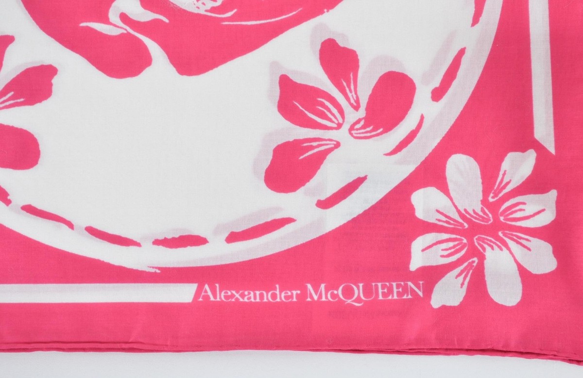 New Alexander McQueen Pink White PORCELAIN SKULL Floral Cotton