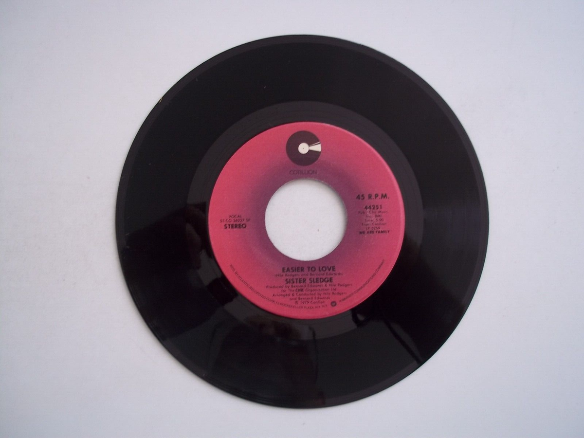 SISTER SLEDGE - We Are Family / Easier To Love - 45 RPM 7