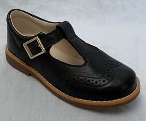 very clarks school shoes