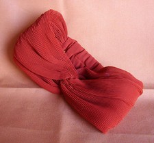 1573/ALEXANDRE/Red Pleated Crepe Bandana