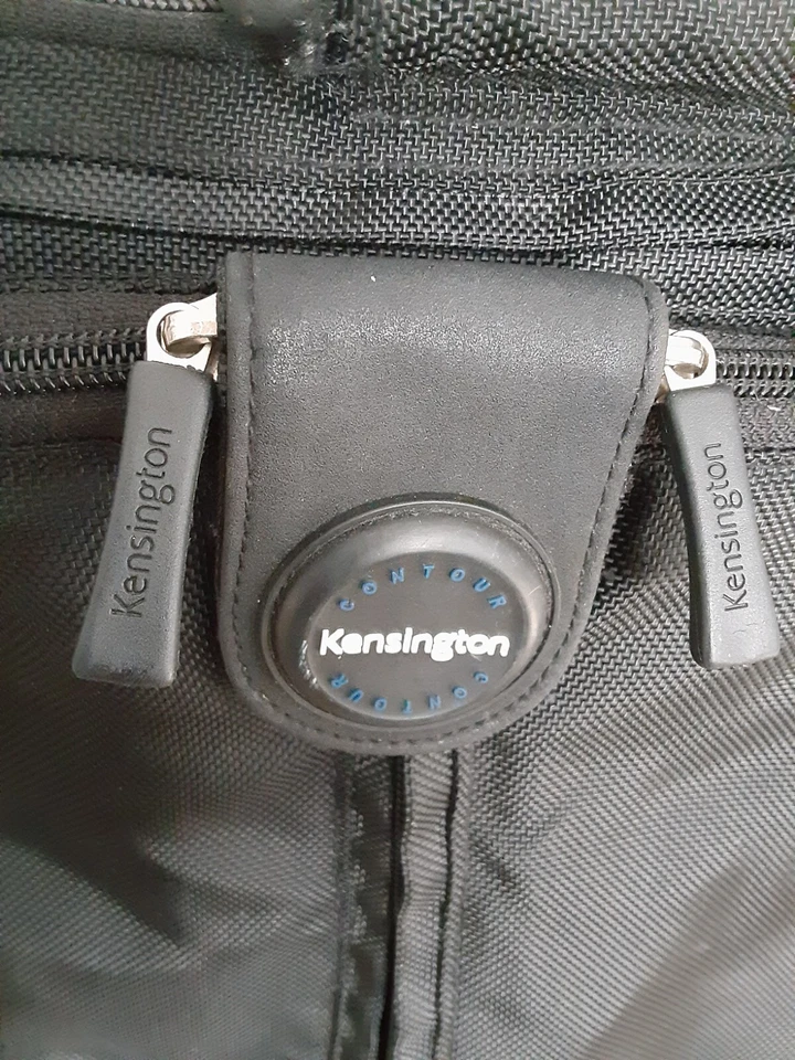 Maletín para computadora Kensington Contour bolsa de negocios para computadora portátil de 11"-15" negro Foto 2 de 4