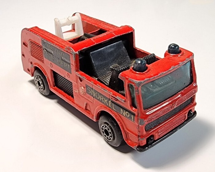 Vintage Matchbox Snorkel #1 Metro Fire Dept. Diecast/Plastic