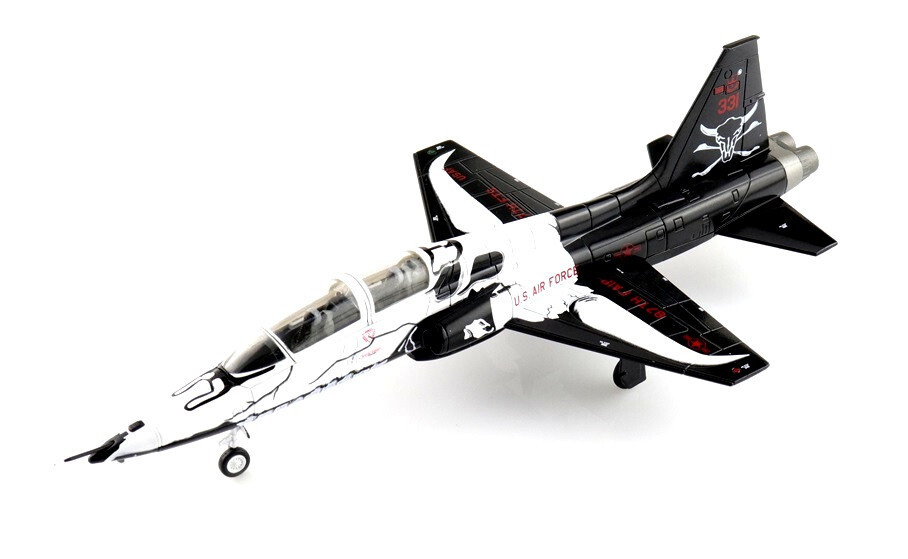 T＊　38 Northrop T-38 Talon - Wikipedia