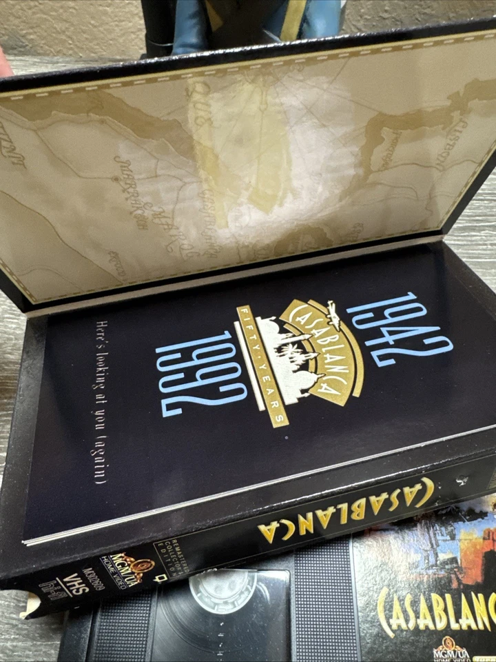 Casablanca 1992 VHS 50th Anniversary Edition Humphrey Bogart W/ Original Insert - Image 4 of 4