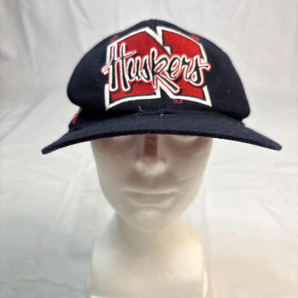 VINTAGE NEBRASKA CORN HUSKERS ZEPHYR GRAFX GRAFFITI BASEBALL FITTED CAP HAT NFL - Image 2 of 4