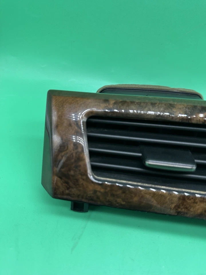 Оригинальный передний левый вентиляционный обогреватель приборной панели BMW 525i 530I 2004-2010 годов выпуска 6910731 от оригинального производителя - Изображение 2 из 4