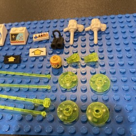 Lego Classic Space  Exploriens Parts Tiles Lot 1 6938 6958 6982 6899 6956 1737