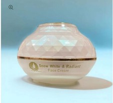 Snow Flawless White Glowing Face Cream With SPF30 - Anti-Aging