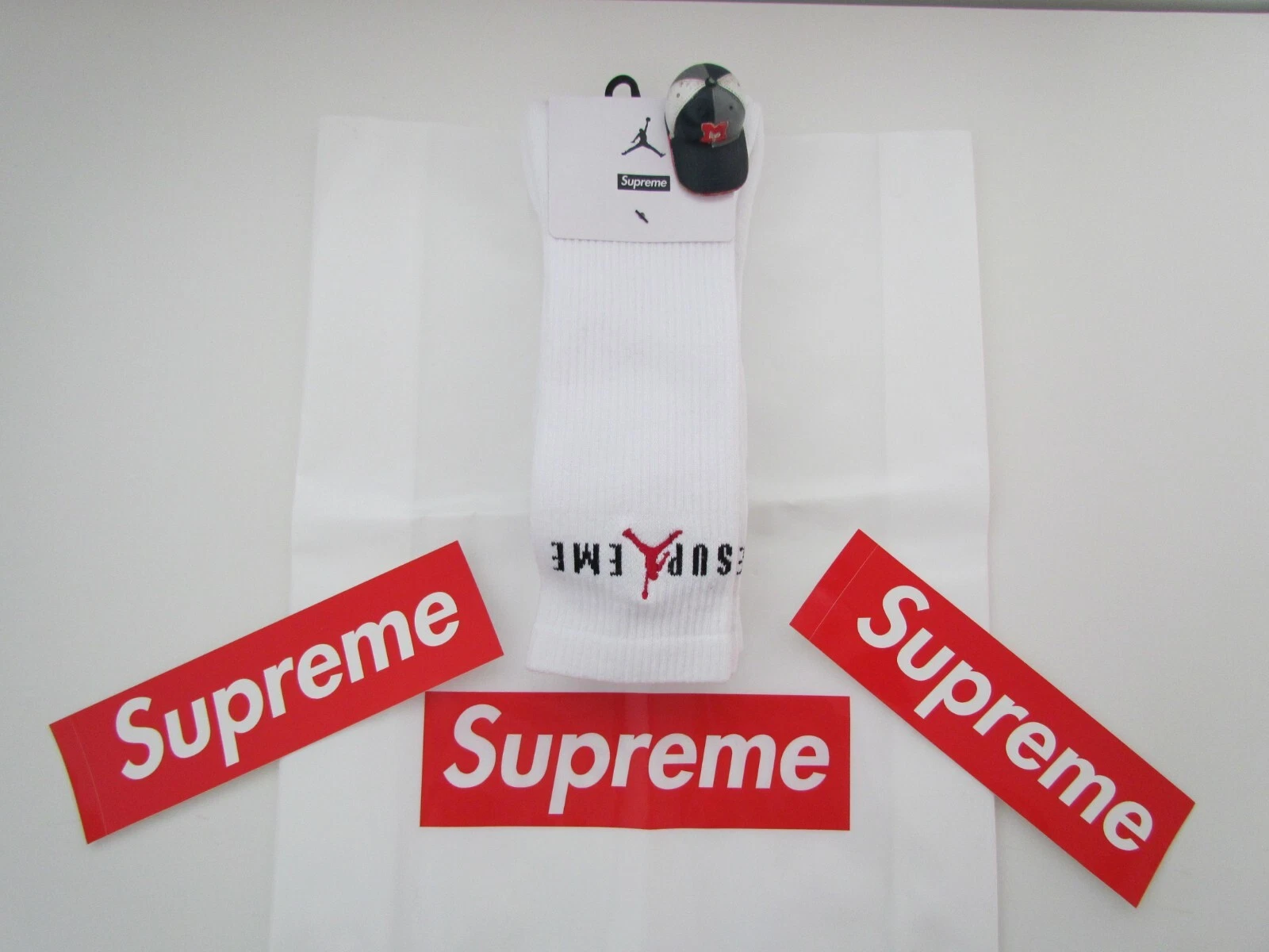 Chaussettes Supreme x Jordan F/W 2024 Crew blanches XL boîte logo/Biggie/Basketball/Jumpman