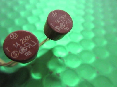 1 AMP RADIAL Time Lag Fuse (X5 PER SALE) T1A Slow Blow, 250v, Wickman, 193721A