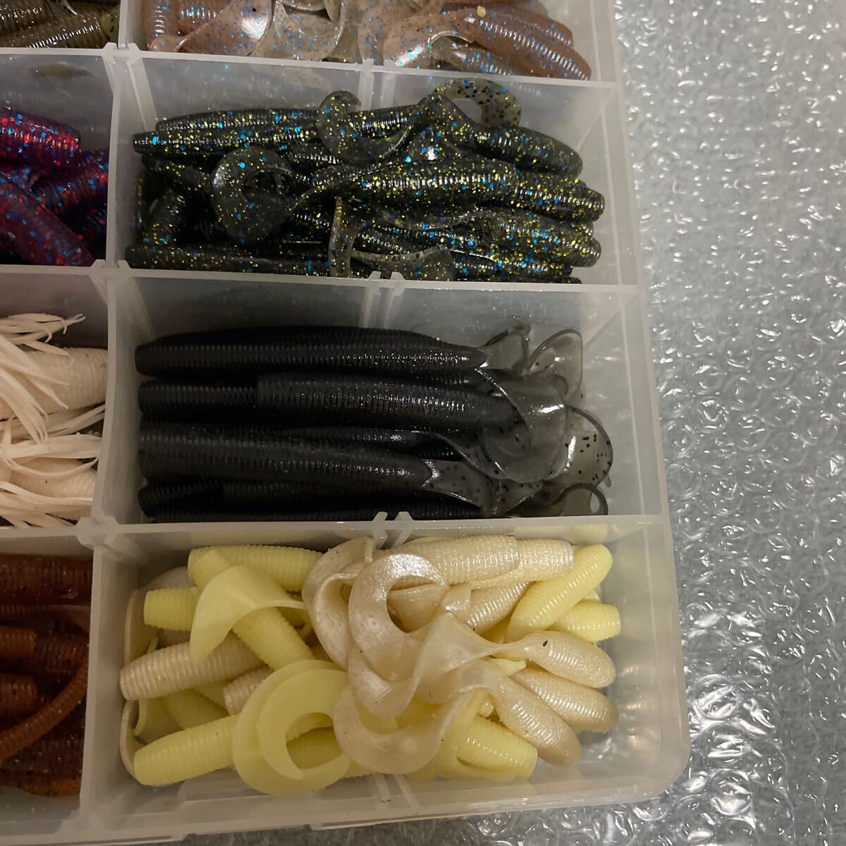 Gary Yamamoto Worms Lot of 300+ Pieces, Including Grubs, Senkos, and Cut Tails - Image 6