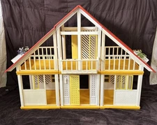 VINTAGE 1978 MATTEL BARBIE DREAM HOUSE ONLY A/FRAME 2588-2039 Yellow Orange