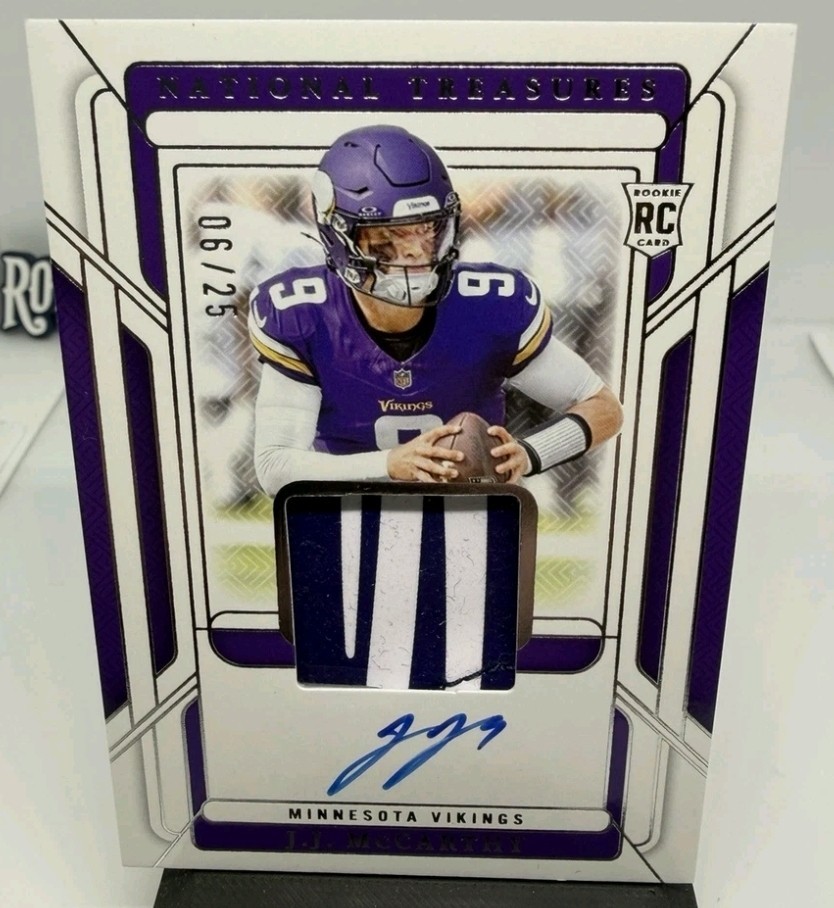 2024 Immaculate J.J. McCarthy Gloves RPA Patch Auto /25 RGS-JJY VIKINGS