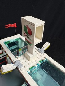 Lego 7993 Service Station City Town Gas Station Gas Station from 2007