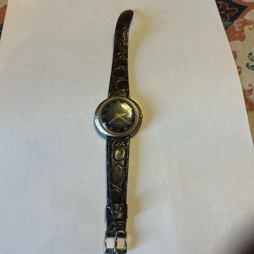 Vintage 1970s Timex Electronic Date Men's Gold UFO 21j Wrist Watch Runs