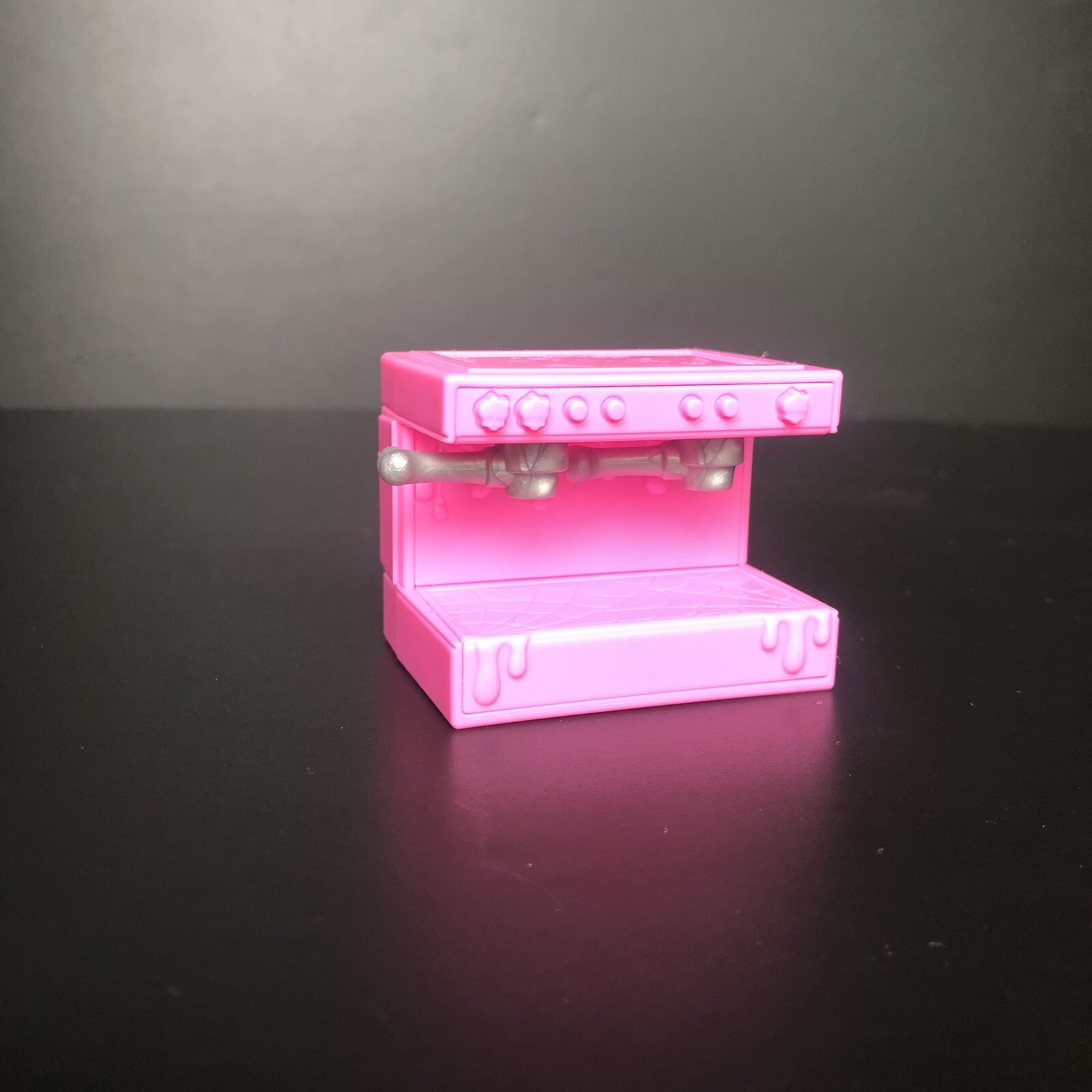 Monster High Ataúd Grano Espeluznante Cafetera Espresso Bar Rosa