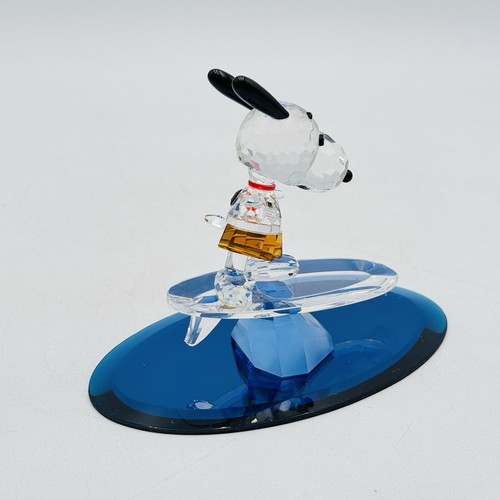 Crystal World Peanuts Surfing Snoopy #56 RARE NEW IN BOX PS012 - Picture 6 of 23