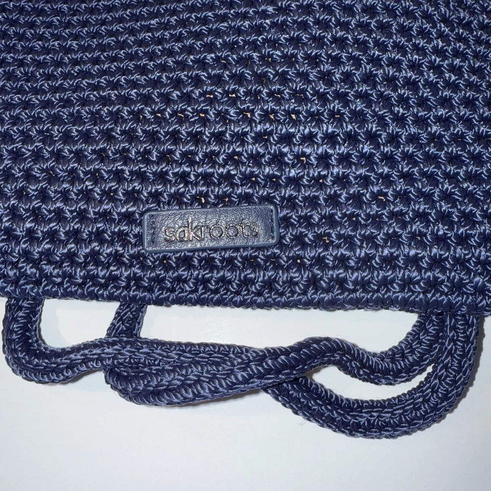 Bolso Bandolera Sakroots Azul Marino Estampado Mariposa Crochet Foto 4 de 4