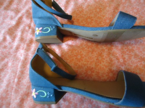 Denim Blue embroidery green yellow pink flowers ankle strap 6 women's peep toe 9 - Picture 5 of 7