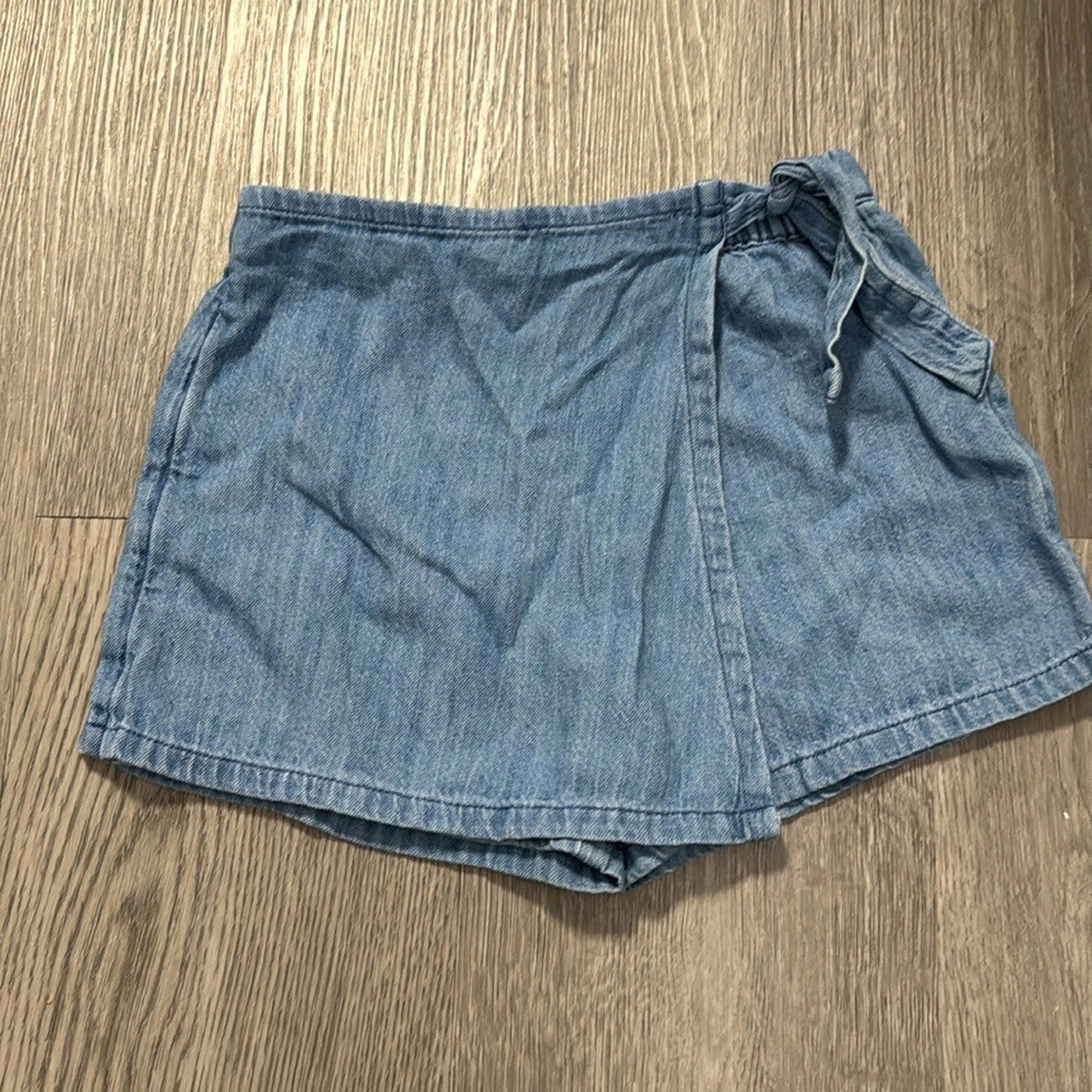 Picture 1 of 5