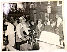 Historical "THE STORE" Chicago Social Life 1965 Photo by Allan Mowat