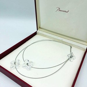 Collier ras du cou Baccarat Hortensia fil de fleur cristal transparent 40...