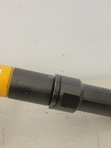 Aircraft Tools - Air Force Pneumatic Cleco Runner with Guide Bushing - Picture 6 of 17