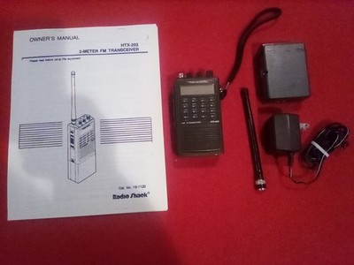 Radio Shack HTX-202 Amateur Radio Two Meter Handi-Talkie (Working) #3