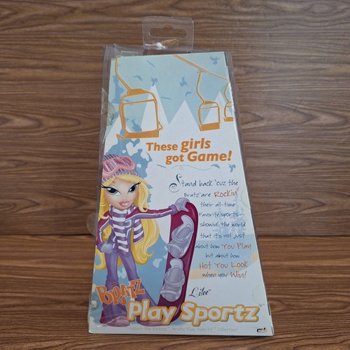 Bratz Lilee Play Sportz Doll Snowboarding MGA 2006 Missing Trophy & Brush - Picture 7 of 17