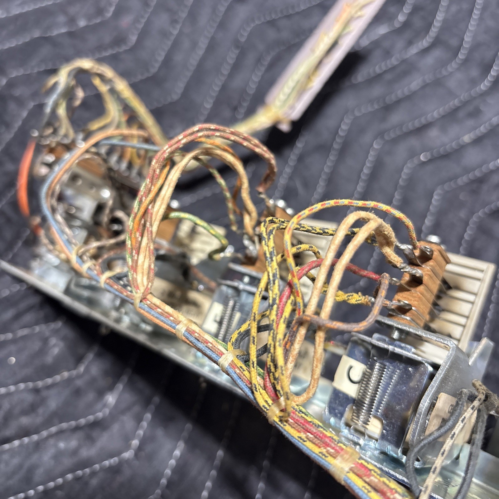 Gottlieb  1972 King Kool Playfield Bank Lot A-489(1) ,A-9740(1) 1A-9735(3)Coils