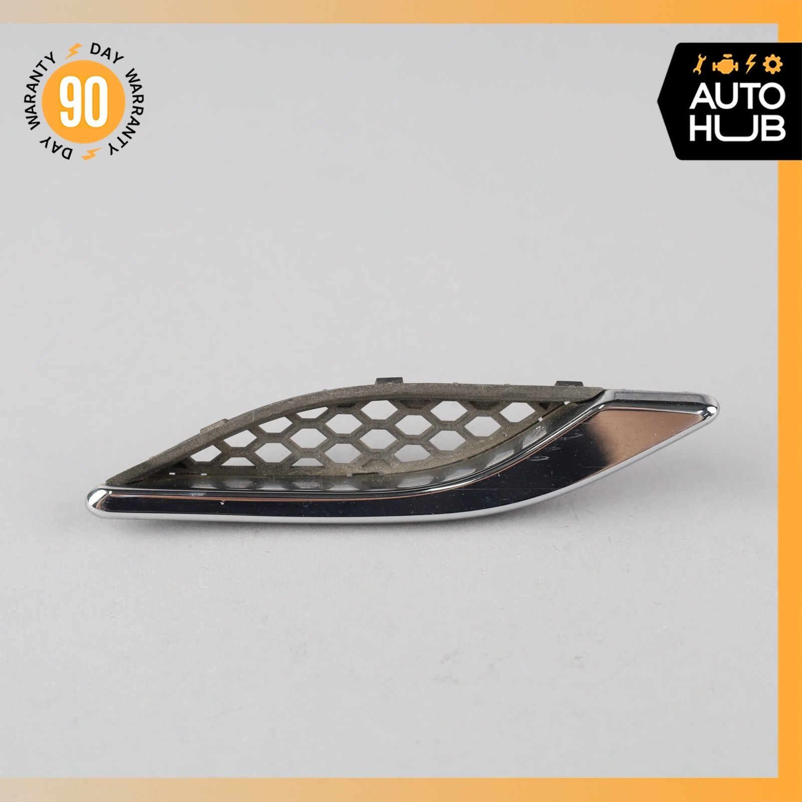 14-16 Maserati Ghibli M157 Right Fender Panel Grille Vent Set 670025654 OEM