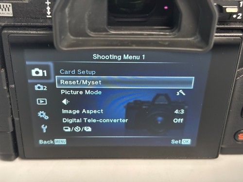 N Mint Olympus OM-D E-M5 Mark II 16.1MP Digital Camera Body Black w/ Flash Grip - Picture 10 of 24
