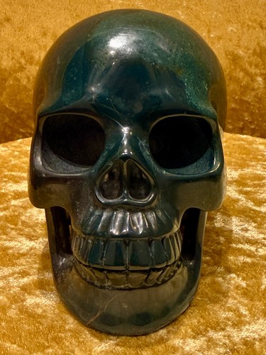 Kristallschädel aus Heliotrop / Jaspis 1349 g Kristallschädel aus Heliotrop / Jaspis 1349 g