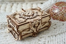 Mechanical UGEARS wooden 3D puzzle Model Antique Box Construction Set New Sealed