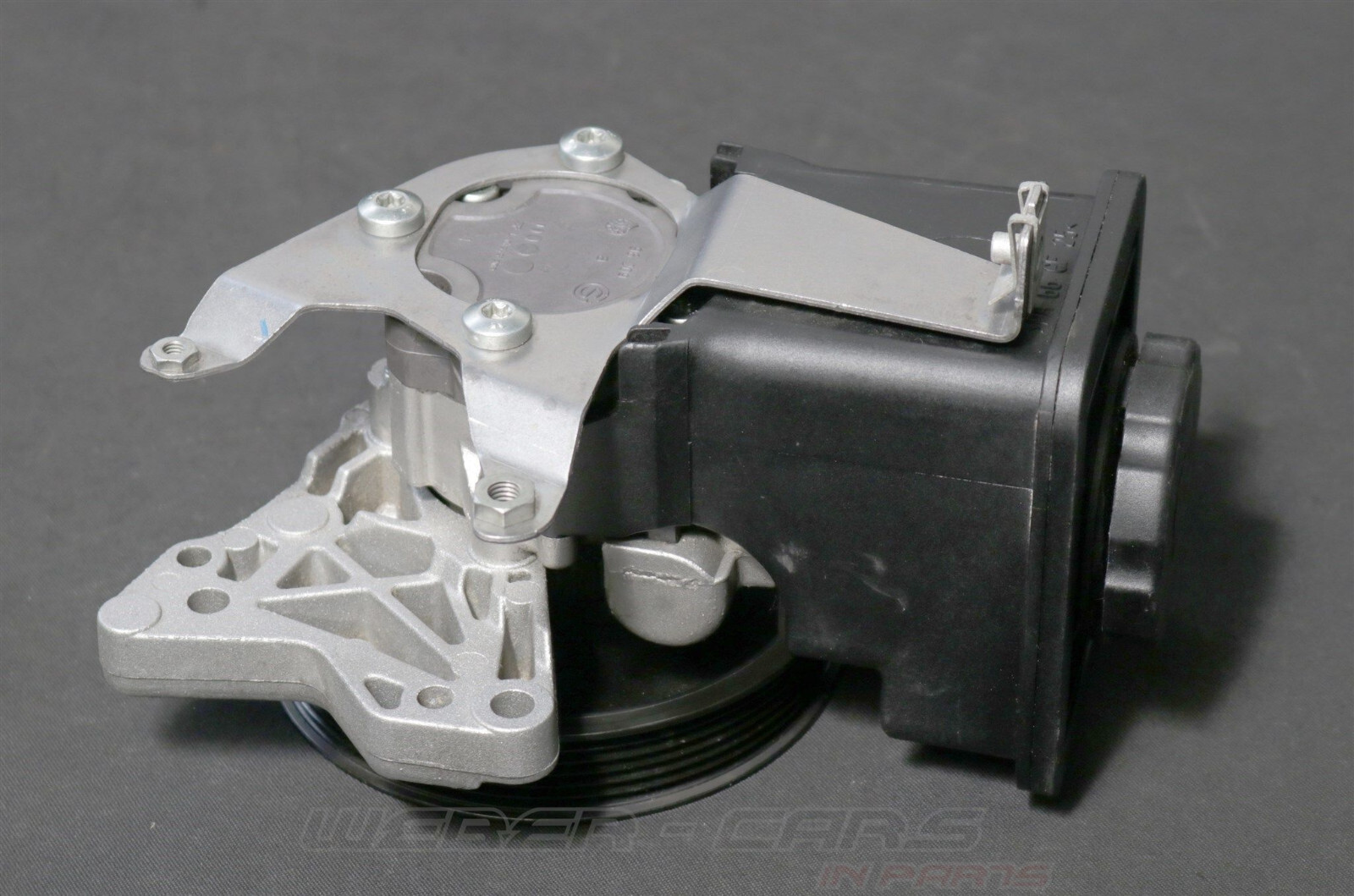 6760956 BMW Servo Pump Power Steering Pump 5er E60 E61 M47 M57 520 