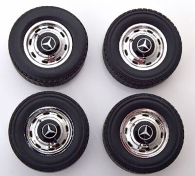 KK Scale 1:18 Scale Mercedes Rims and Tyre Set Black/Chrome