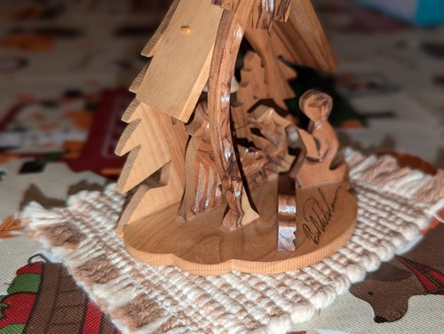 Vtg Hand Carved 3-D Olive Wood Manger Nativity Set From Holy Land in Israel 5" - Picture 8 of 12