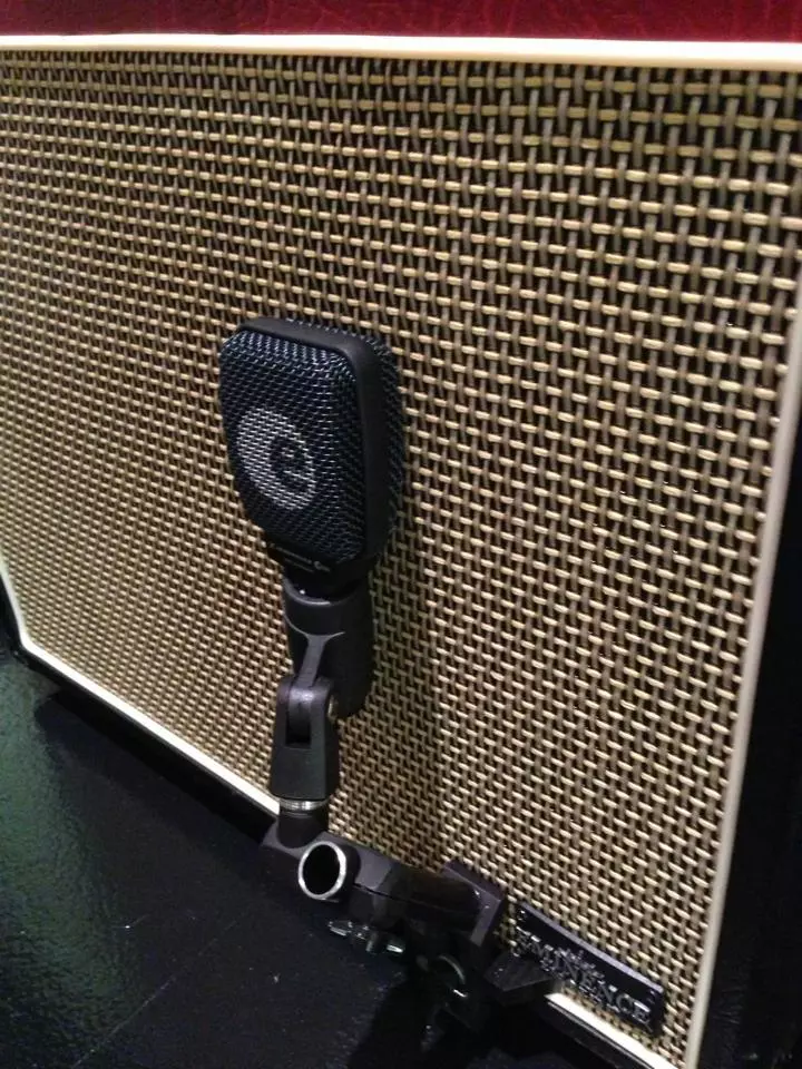 Guitar on sale amp clamp