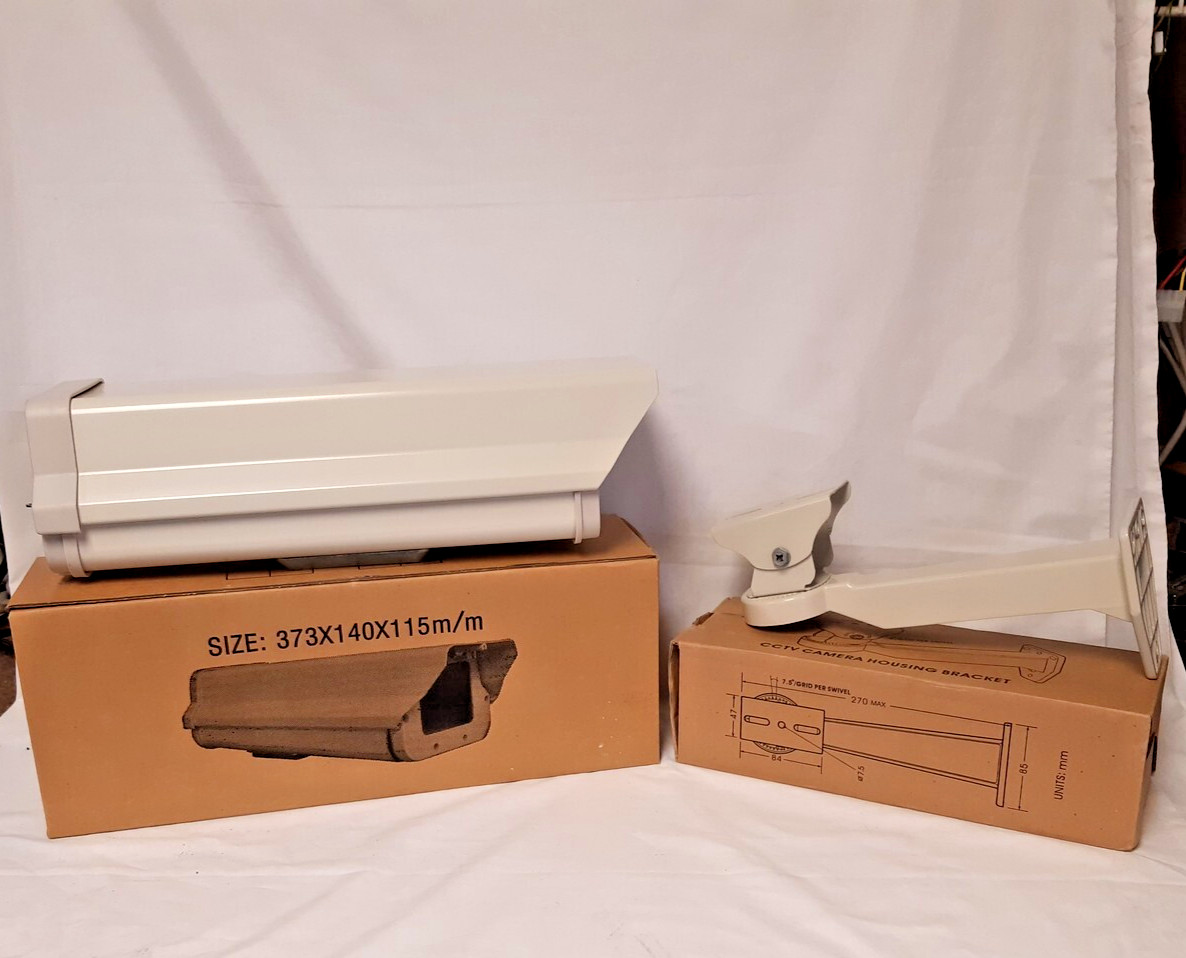 Vandal Resistant CCTV  Indoor / Outdoor HEATED Aluminum Came