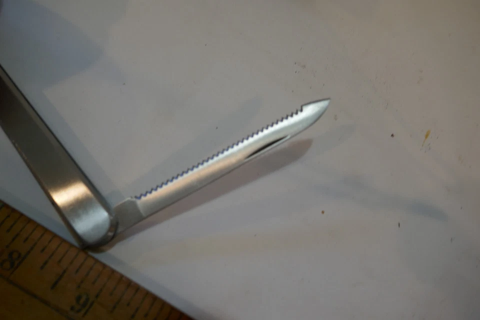 Nuevos cuchillos plegables Ridge Runner & Rough Rider nuevos en caja Foto 3 de 4