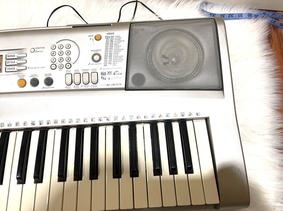 Yamaha PSR E303-Powers On,Works Great. Tested Works*Nice Clean